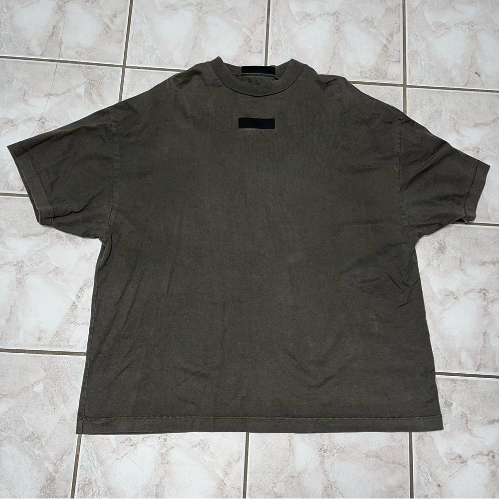 Fear of God Essential T-Shirt Oversized Short Sleeve Men’s Size Small